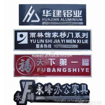 Placas de logotipo del paño de metal 3D de encargo del diseño hermoso, insignias de la marca Etiqueta de aluminio del metal del Etiqueta-Moler